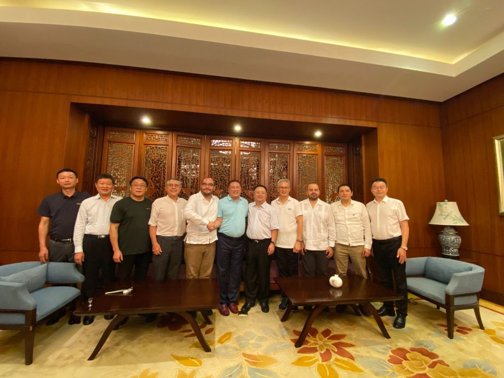 Mexican business delegation in a high-level institutional meeting